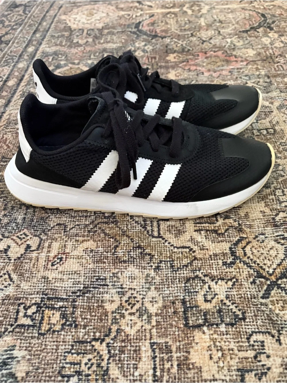 N/A euc adidas